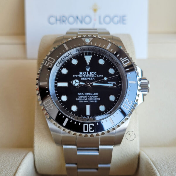 Rolex Sea-Dweller Deepsea 44mm 136660 Black Chronologie 1 Rolex Sea-Dweller Deepsea 44mm 136660 Black Chronologie 1