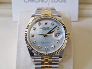 Rolex Datejust 36 Steel & Yellow Gold 126233 Mother-of-Pearl Diamond Jubilee Chronologie(1)