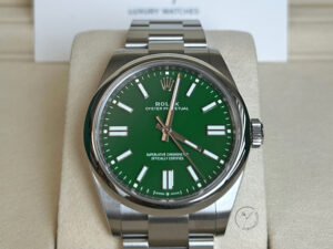 Rolex Oyster Perpetual 41 134300 Green Chronologie(1)